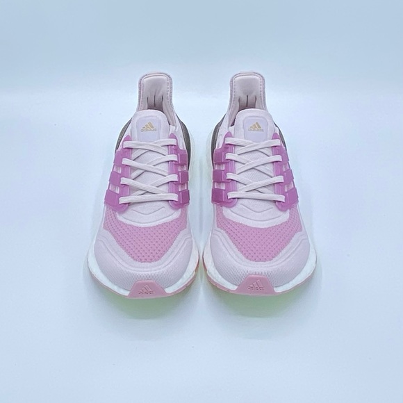 NEW! adidas Ultraboost 21 Women's Shoes - Picture 4 of 7